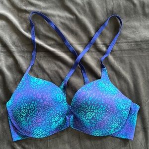 Victoria’s Secret push up 38C front close bra